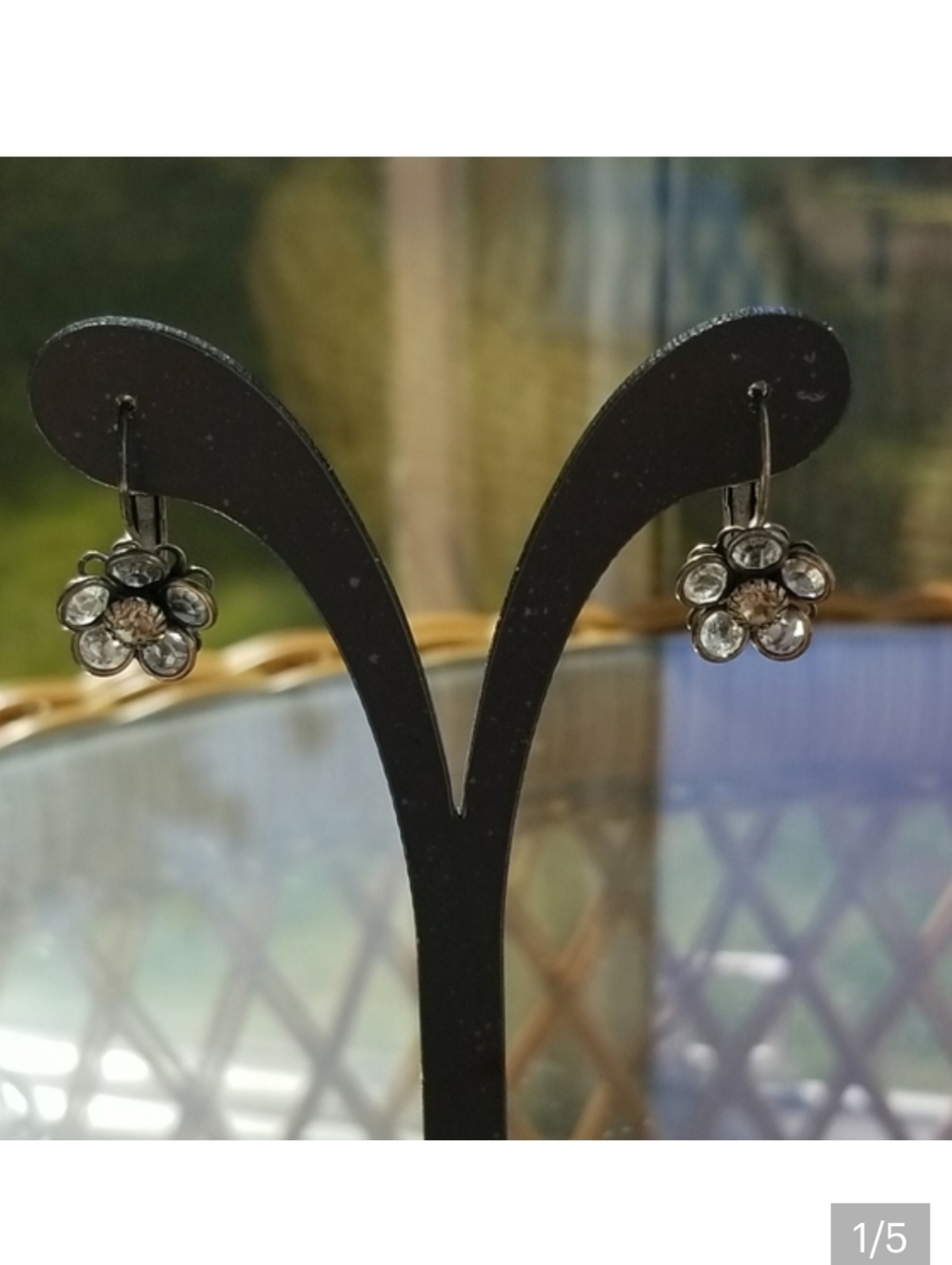 Rhinestone flower hanging earring